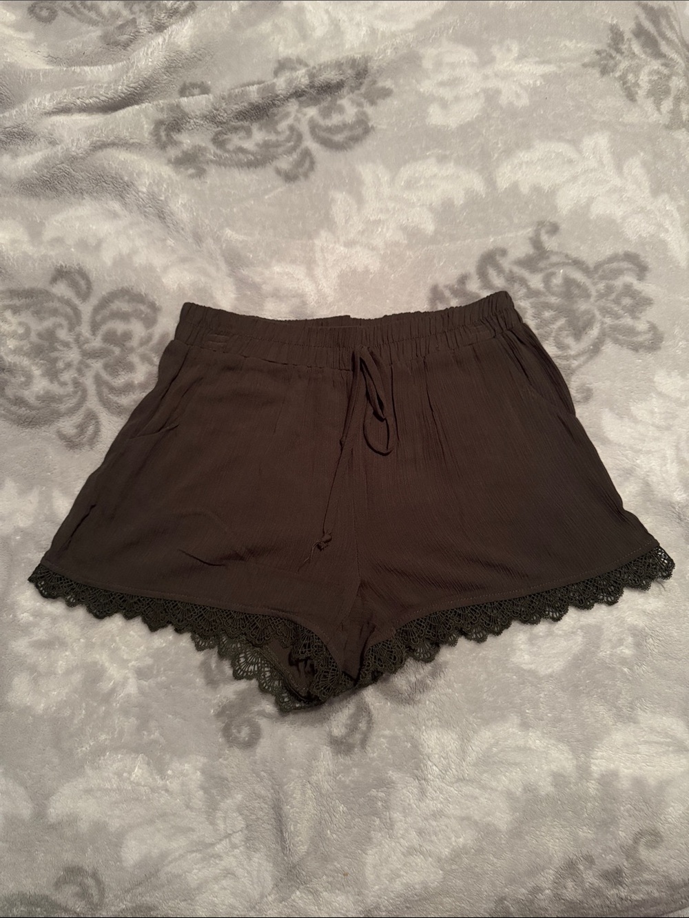 Women’s Green Lace-Trim Shorts